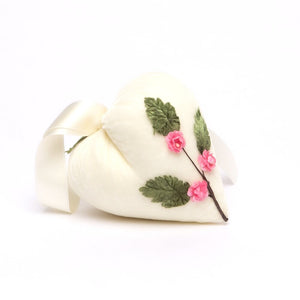 Medium Vintage Ivory Heart