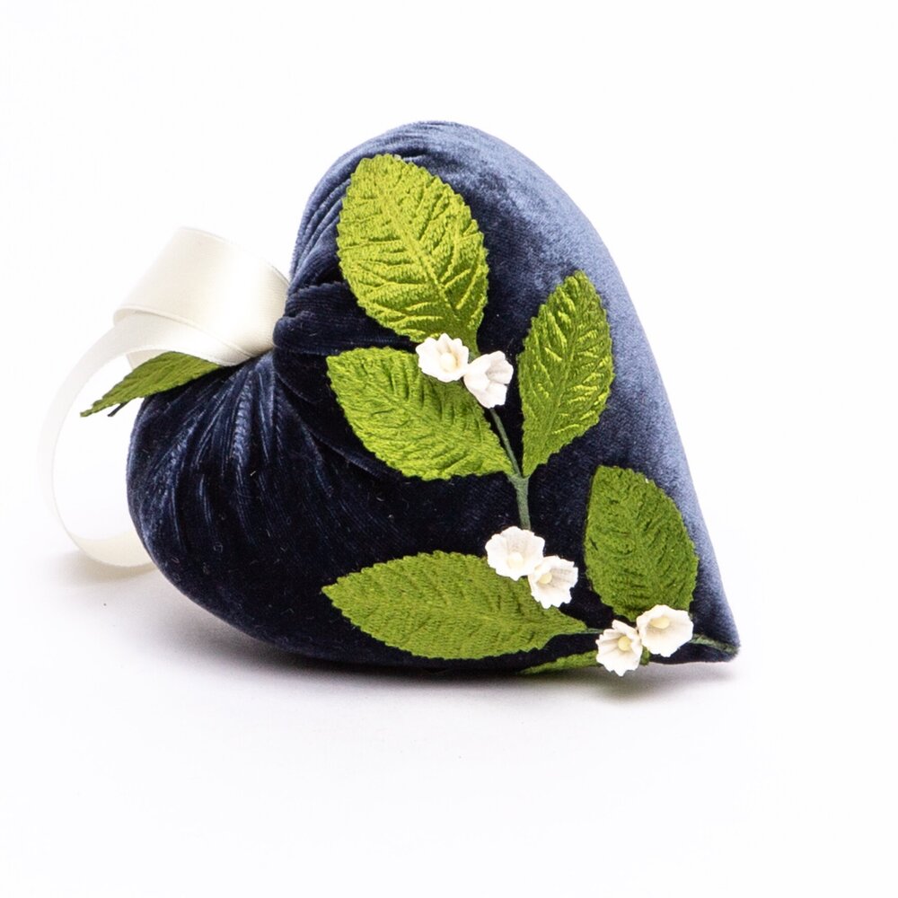 Small Sapphire Heart with Vintage Flowers